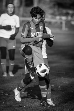 Bild 2055 - B-Juniorinnen VfL Pinneberg - Walddoerfer : Ergebnis: 0:3